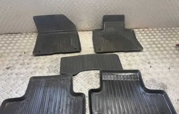 Volvo XC60 Car floor mat set