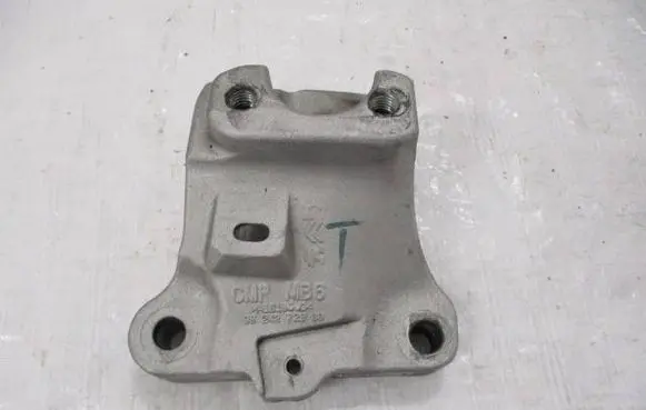 Opel Corsa F Gearbox mounting bracket 9824272980