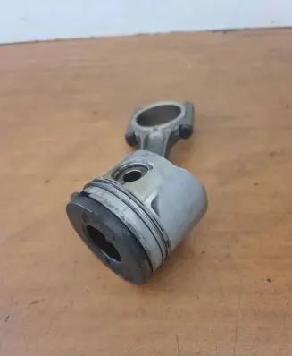 Peugeot Partner Piston with connecting rod