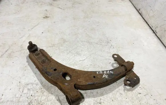 KIA Carens I Front lower control arm/wishbone