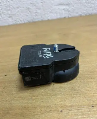 Lexus RX 330 - 350 - 400H Alarm system siren 8904048041 F1179