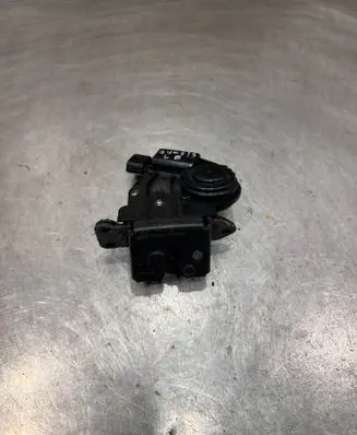 Toyota Avensis T250 Loading door lock 12327