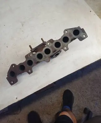 Peugeot 607 Exhaust manifold 9631424110