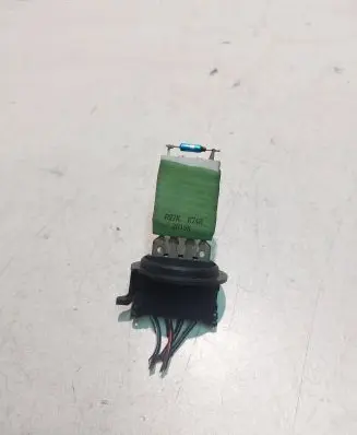 Mitsubishi Colt Heater blower motor/fan resistor R27KR74K 2R15K