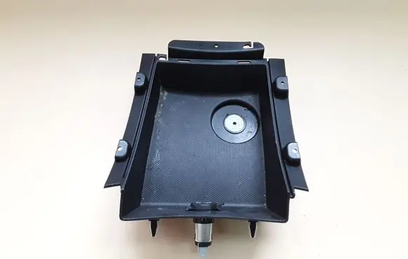 SsangYong Korando Glove box central console 7792134103