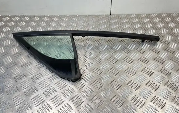 Audi SQ7 Front door vent window glass four-door 4M0845113 4M0845113A
