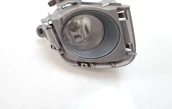 Toyota Prius (XW30) Front fog light 8148147020 89210656