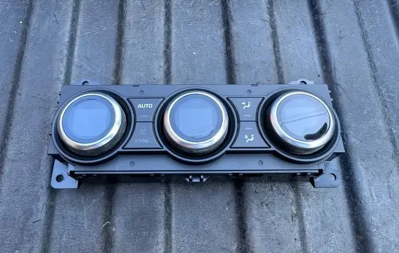 Land Rover Discovery 5 Climate control unit HY3218D687LD 307560300365 20010701RE04