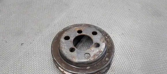 Volkswagen PASSAT B5 Crankshaft pulley 058145255