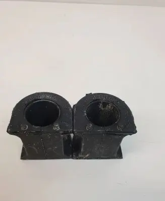 Volkswagen Transporter - Caravelle T5 Sway bar bush bracket, rear 7H5511413C