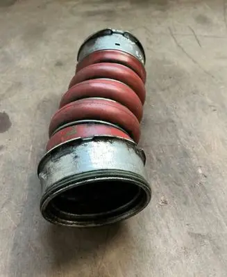 BMW X6 E71 Intercooler hose/pipe 7807987