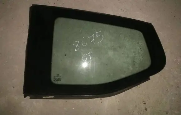Peugeot 5008 Rear side window