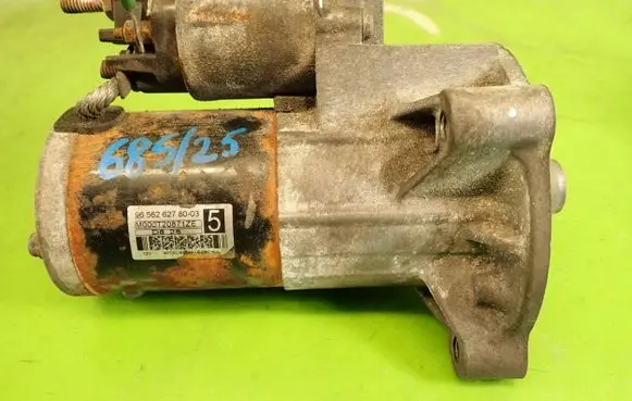 Peugeot 308 Starter motor