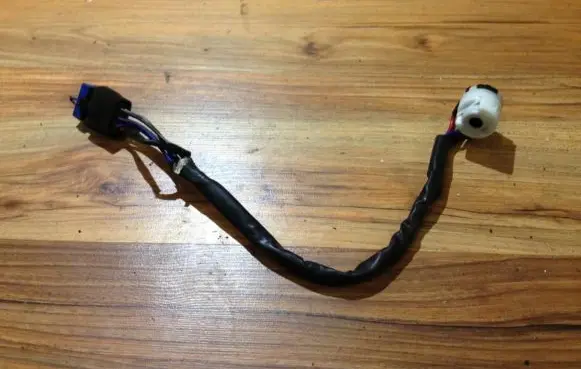 Hyundai Accent Ignition lock contact 