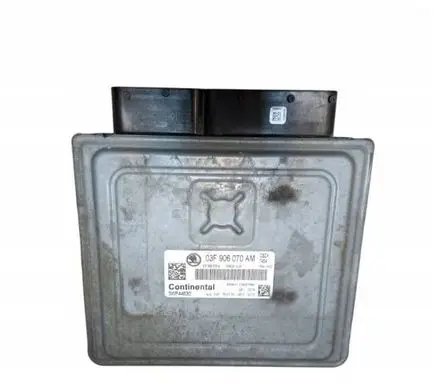 Skoda Fabia Mk2 (5J) Engine control unit/module 03F906070AM 5WP44530
