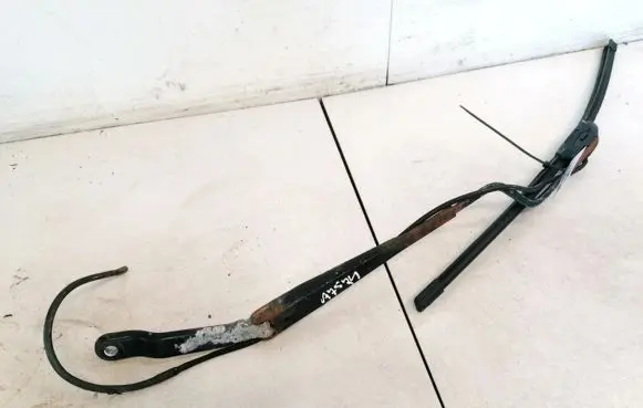 Iveco Daily 40.8 Front wiper blade arm