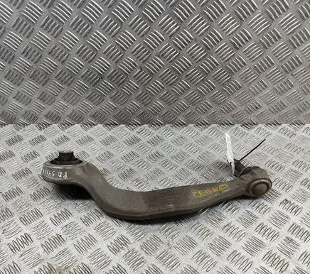 BMW 8 G14 Front lower control arm/wishbone 6886910