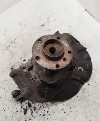 BMW 5 E60 E61 Front wheel hub spindle knuckle