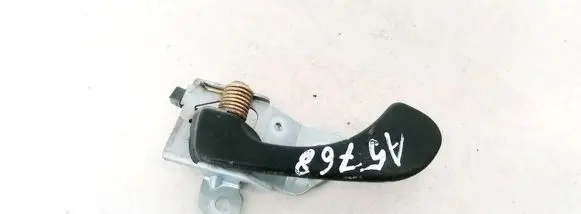 Mitsubishi Carisma Front door interior handle MR138449