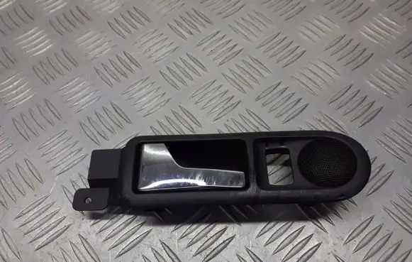 Volkswagen PASSAT B5.5 Rear door interior handle trim 3B0839113