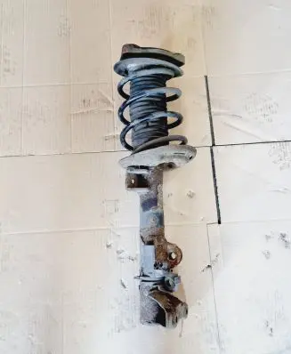 Mercedes-Benz C W204 Front shock absorber with coil spring A2043202766