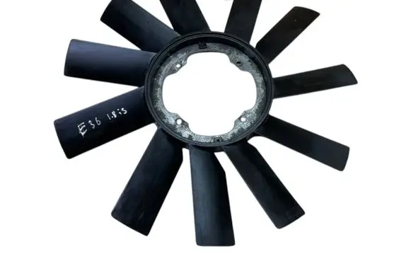 BMW 5 E39 Fan impeller 17233639