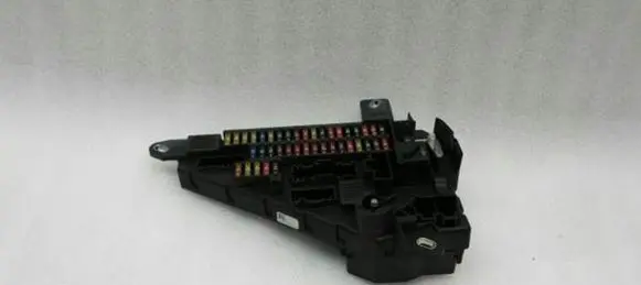BMW 5 E60 E61 Fuse box set 9138830