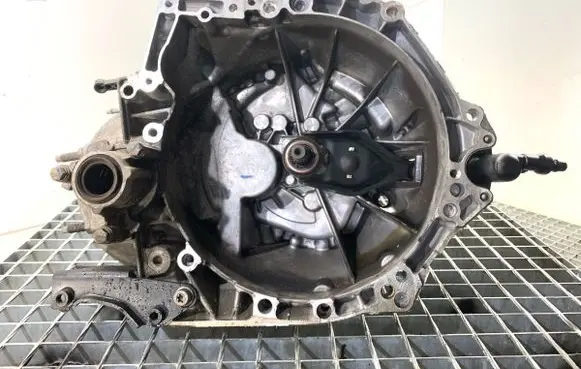 Opel Crossland X Manual 5 speed gearbox 20V247