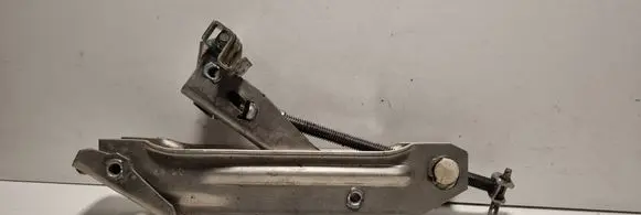 Audi A6 S6 C6 4F Lift Jack 8L0011031A