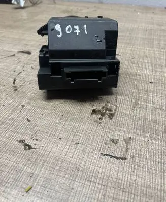 Mercedes-Benz C W203 Ignition lock 2095453308 33002429 33002428