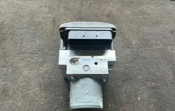 BMW X6 E71 ABS Pump 6854702 6854704 DSCE7071