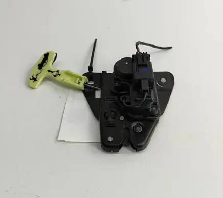 Maserati Quattroporte Tailgate/trunk/boot lock/catch/latch 9217AC