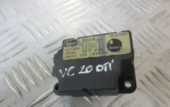 Opel Vectra C Central body control module 09180202