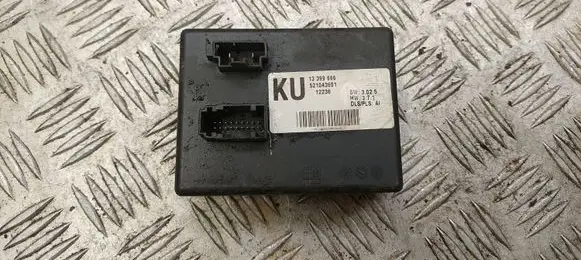 Opel Insignia A Light module LCM 13399666