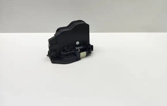 BMW 5 E60 E61 Front door lock 7202146 51217202146