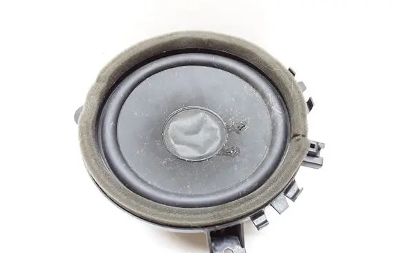 Volvo XC70 Front door speaker 30657445
