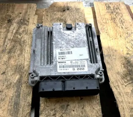 Maserati GranTurismo Engine control unit/module 266903 00002438900 0261209311