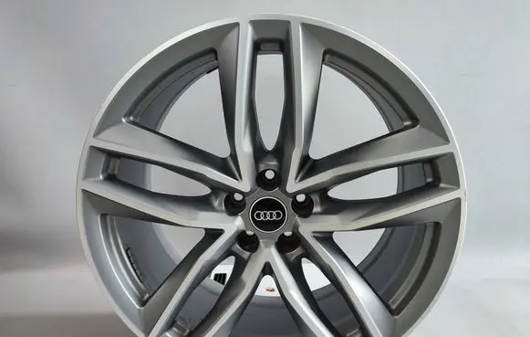 Audi Q7 4M R21 alloy rim 4M0601025S