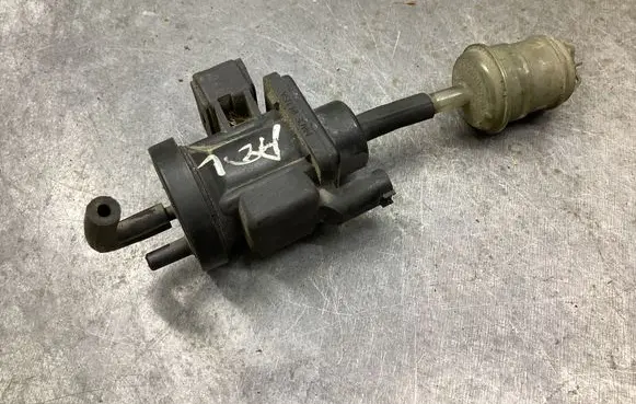 Mercedes-Benz C W203 Turbo solenoid valve A0005450427