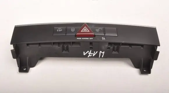Mercedes-Benz SLK R171 Central console control unit 1718208910