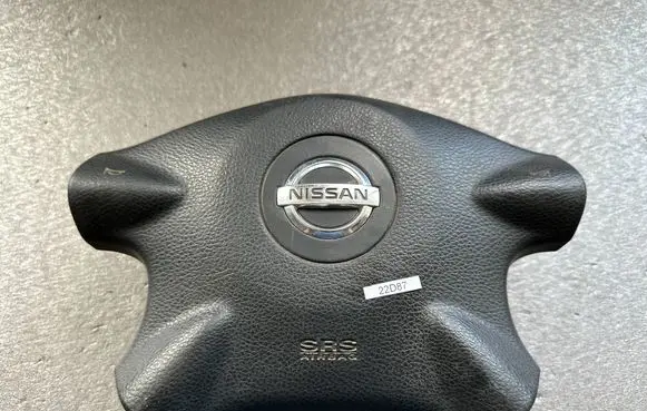 Steering wheel airbag