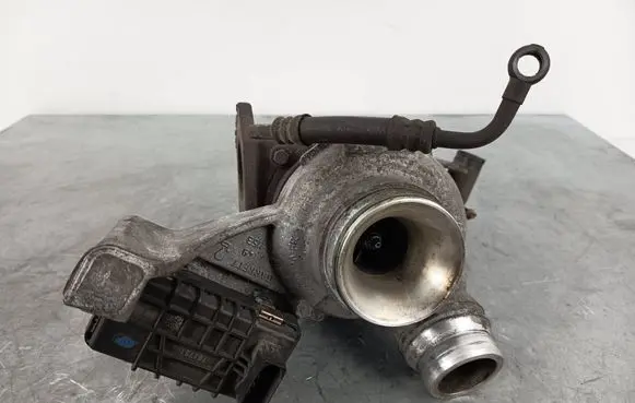 BMW 1 E81 E87 Turbo 7810189 781018902