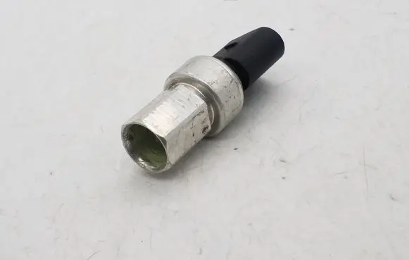 Volkswagen Golf VI Air conditioning (A/C) pressure sensor 1K0959126D