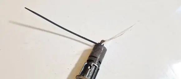 Fiat Stilo Front door lock (next to the handle) 