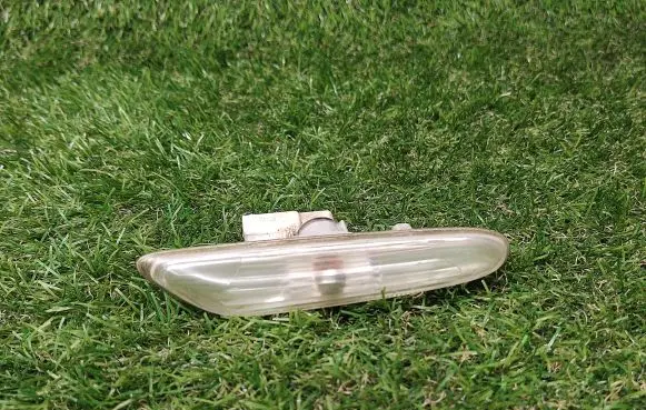 BMW 3 E92 E93 Front fender indicator light 7253326 6313725332602