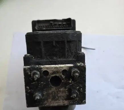 Opel Omega B1 ABS Pump 0265216459 90538655
