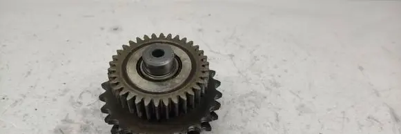 Mercedes-Benz ML AMG W164 Timing chain sprocket A1560501105