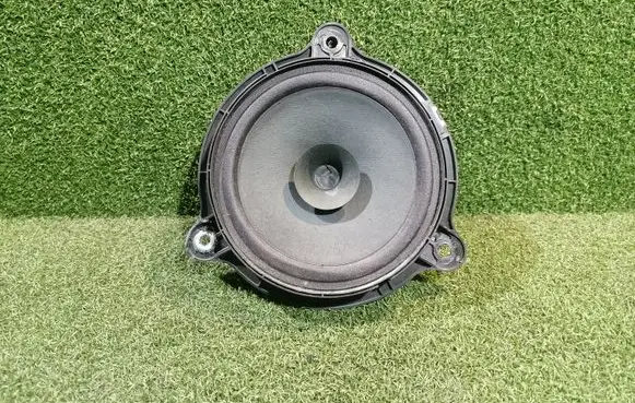 Opel Vivaro Front door speaker 577449 28156 3SG0A