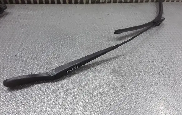 Volvo S40 Windshield/front glass wiper blade 8620201LHD