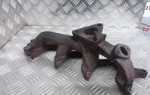 Exhaust manifold